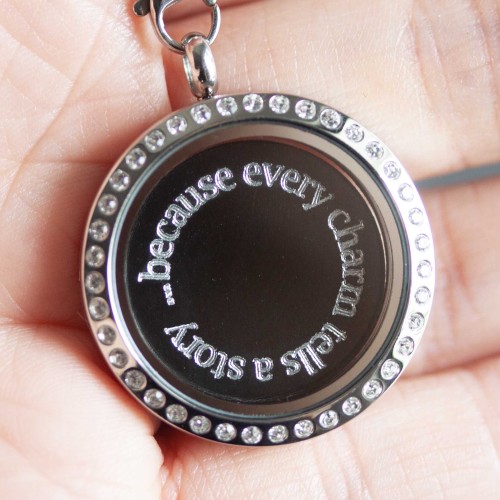 Because every charm tells a story - Locket and Plate Set - 3cm wide Because every charm tells a story - Locket and Plate Set - 3cm wide