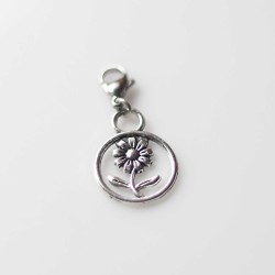 Pretty Daisy Dangle Pretty Daisy Dangle